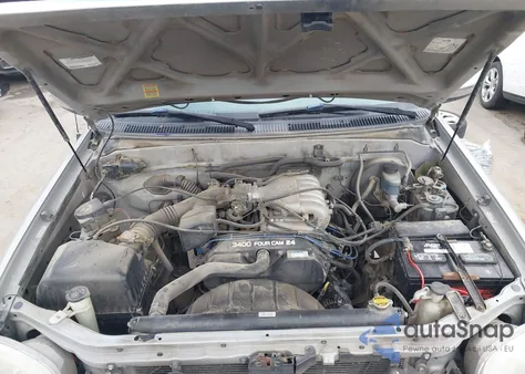 2002 Toyota Tundra Sr5 from USA, damaged, VIN 5TBRN341X2S230411